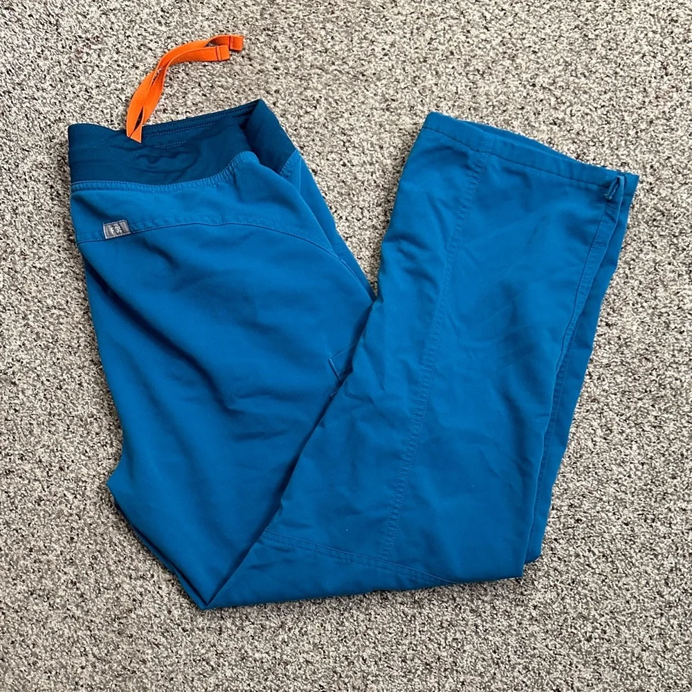 Figs teal Blue technical scrub Pants with Orange Drawstring size M